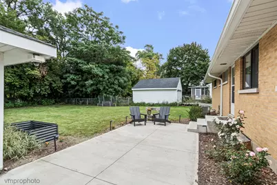 335 S Slusser Street, Grayslake, IL 60030 - Photo 23