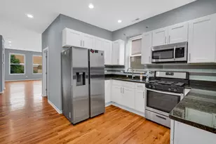 2610 W 38th St, Chicago, IL 60632 - Photo 7