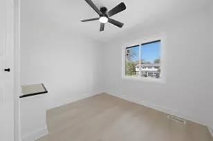 1043 Ashridge Ln, University Park, IL 60484 - Photo 17
