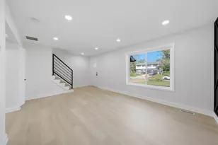 1043 Ashridge Ln, University Park, IL 60484 - Photo 3