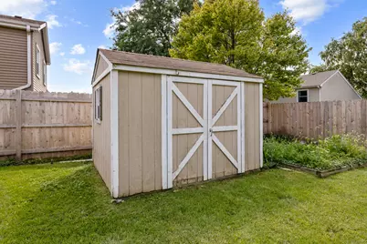 1102 Amberwood Drive, Crystal Lake, IL 60014 - Photo 25