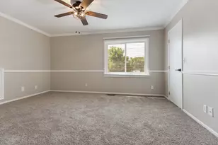 1102 Amberwood Dr, Crystal Lake, IL 60014 - Photo 19