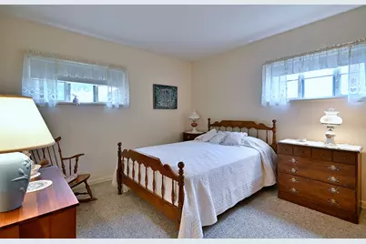 1308 Margret Street, Des Plaines, IL 60018 - Photo 9