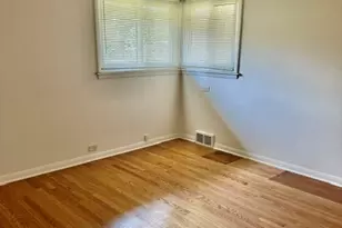 531 Pinecrest Ln, Wilmette, IL 60091 - Photo 9