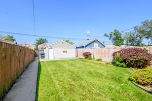 7234 S Albany Ave, Chicago, IL 60629 - Photo 21