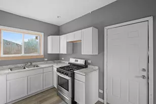 30 W 21st St, Chicago Heights, IL 60411 - Photo 9