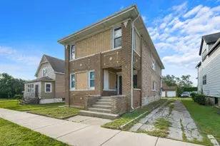 30 W 21st St, Chicago Heights, IL 60411 - Photo 1