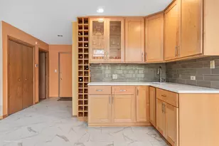 31 Lucas Dr, Palos Hills, IL 60465 - Photo 11
