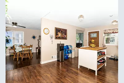 811 Glenwood Avenue, Joliet, IL 60435 - Photo 9