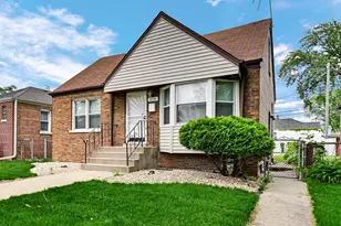 12755 S Parnell St, Chicago, IL 60628 - Photo 3