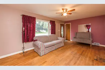 2314 Gideon Avenue, Zion, IL 60099 - Photo 5