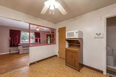 2314 Gideon Avenue, Zion, IL 60099 - Photo 9