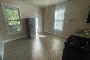 7927 S Parnell Ave, Chicago, IL 60620 - Photo 3