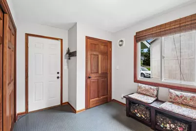 2202 Lake Shore Drive, Lindenhurst, IL 60046 - Photo 11
