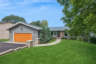 2202 Lake Shore Drive, Lindenhurst, IL 60046 - Photo 1