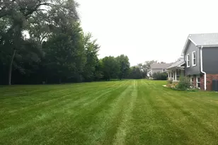 2024 N Old Hicks Rd, Palatine, IL 60074 - Photo 7