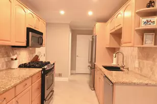 2024 N Old Hicks Rd, Palatine, IL 60074 - Photo 15