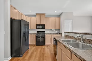 12921 Cypress Ln, Plainfield, IL 60585 - Photo 7