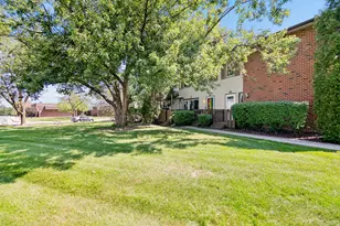 7744 W Jefferson Ct, Frankfort, IL 60423 - Photo 1
