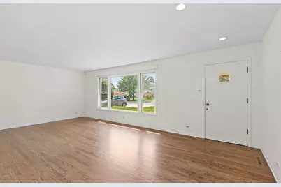 2831 Kensington Avenue, Westchester, IL 60154 - Photo 3