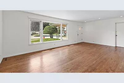 2831 Kensington Avenue, Westchester, IL 60154 - Photo 5