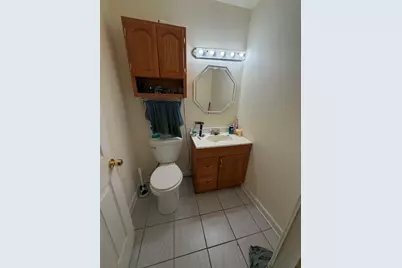 916 E Old Willow Rd Road #102, Prospect Heights, IL 60070 - Photo 5