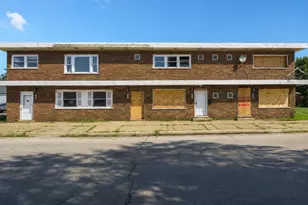 24 Memorial Dr, Calumet City, IL 60409 - Photo 1