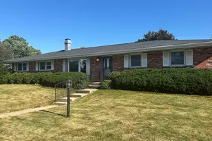 1401 Bird Ct, Normal, IL 61761 - Photo 3