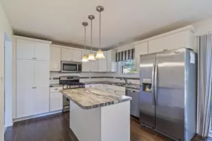 1401 Bird Ct, Normal, IL 61761 - Photo 17