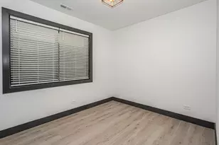 6500 S Ingleside Ave, Chicago, IL 60637 - Photo 9