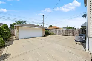 13148 S Escanaba Ave, Chicago, IL 60633 - Photo 47