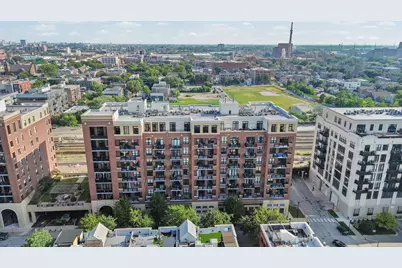 833 W 15th Place #303, Chicago, IL 60608 - Photo 1