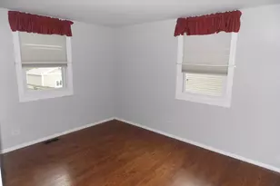 209 Cedarbrook Rd, Naperville, IL 60565 - Photo 9