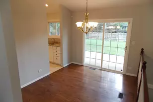209 Cedarbrook Rd, Naperville, IL 60565 - Photo 5