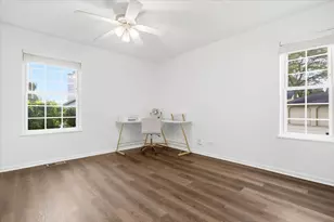 649 Beth Ct, Gurnee, IL 60031 - Photo 9