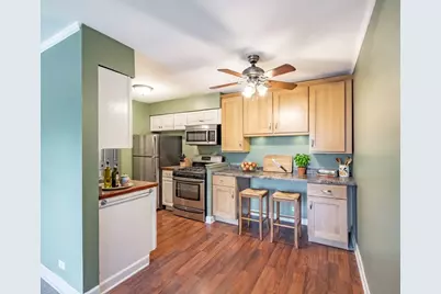 [Address not provided], Hoffman Estates, IL 60169 - Photo 9