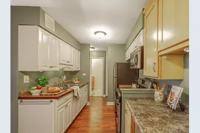 [Address not provided], Hoffman Estates, IL 60169 - Photo 5