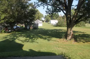 306 N Holmes St, Cambridge, IL 61238 - Photo 7