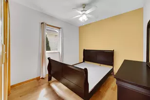 2642 N 72nd Ct, Elmwood Park, IL 60707 - Photo 5