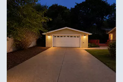 274 W Pleasant Hill Boulevard, Palatine, IL 60067 - Photo 3