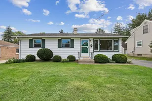 153 School St, Grayslake, IL 60030 - Photo 1