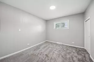 16207 Marshfield Ave, Markham, IL 60428 - Photo 17