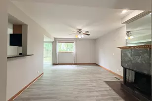 229 Juniper Dr, Bolingbrook, IL 60440 - Photo 3