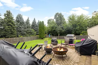 2607 W Westwood Court, Carpentersville, IL 60110 - Photo 25