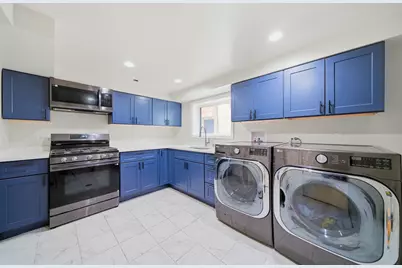 9206 Kostner Avenue, Skokie, IL 60076 - Photo 23