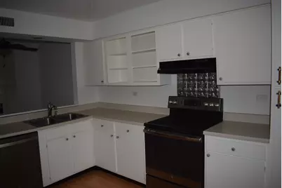 460 N Main Street #N306A, Wauconda, IL 60084 - Photo 7
