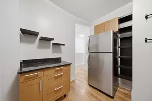 1647 W Sherwin Ave, Chicago, IL 60626 - Photo 7