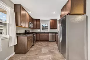 1217 Gertrude Ave, Champaign, IL 61821 - Photo 9