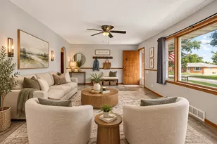 1217 Gertrude Ave, Champaign, IL 61821 - Photo 3