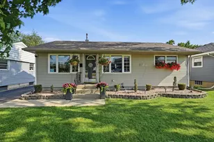 139 W 10th St, Chicago Heights, IL 60411 - Photo 1